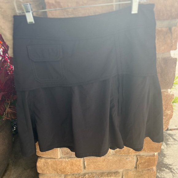 Athleta Wherever Skort - Picture 5 of 11